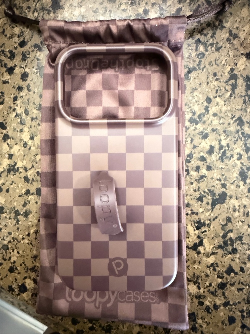 Loopy Case 17 Pro